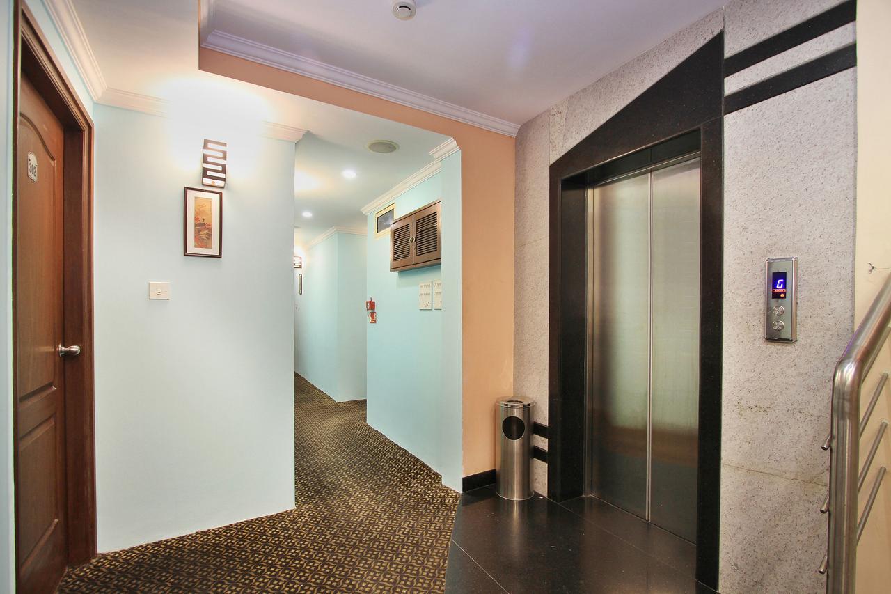 Oyo 6110 Thalassa Suites Бенґалуру Екстер'єр фото